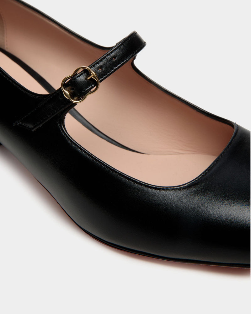 Ballyrina Pump In Black Leather