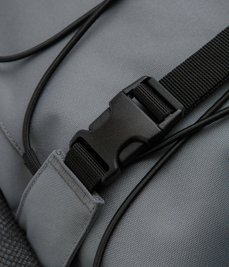 Carhartt Kickflip Backpack in Dove Grey