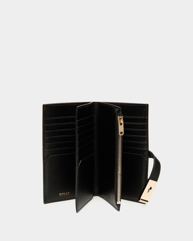 Lock Me Long Wallet In Black Grained Leather