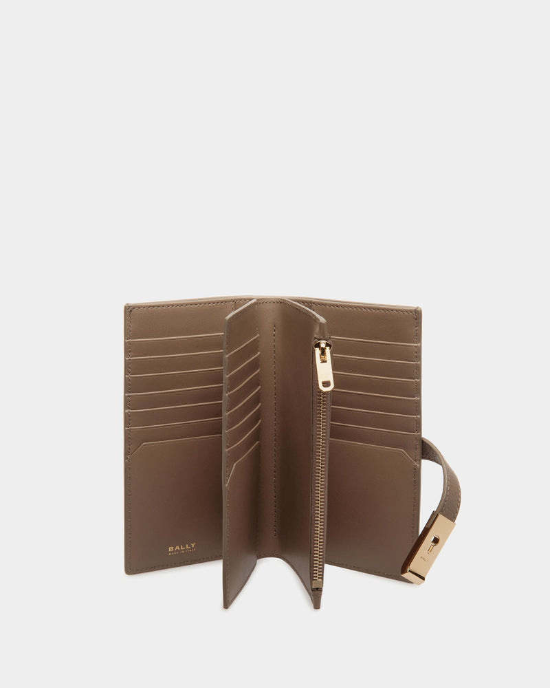 Lock Me Long Wallet In Taupe Grained Leather