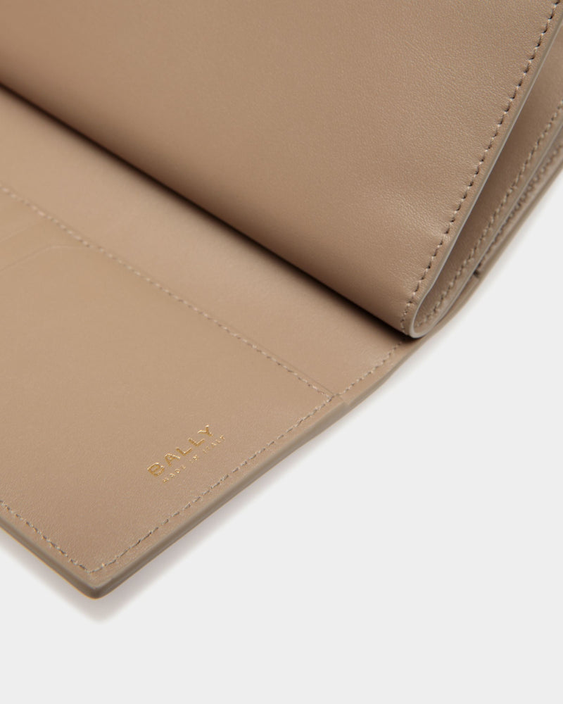 Lock Me Long Wallet In Taupe Grained Leather