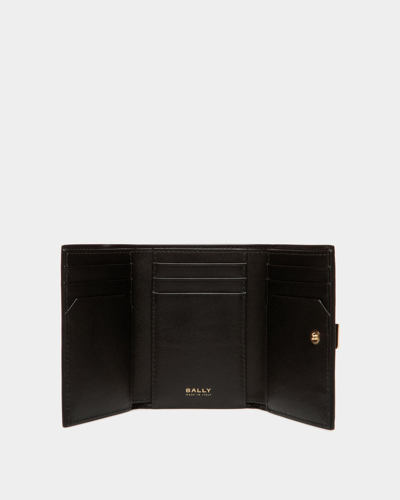 Lock Me Wallet In Black Grained Leather