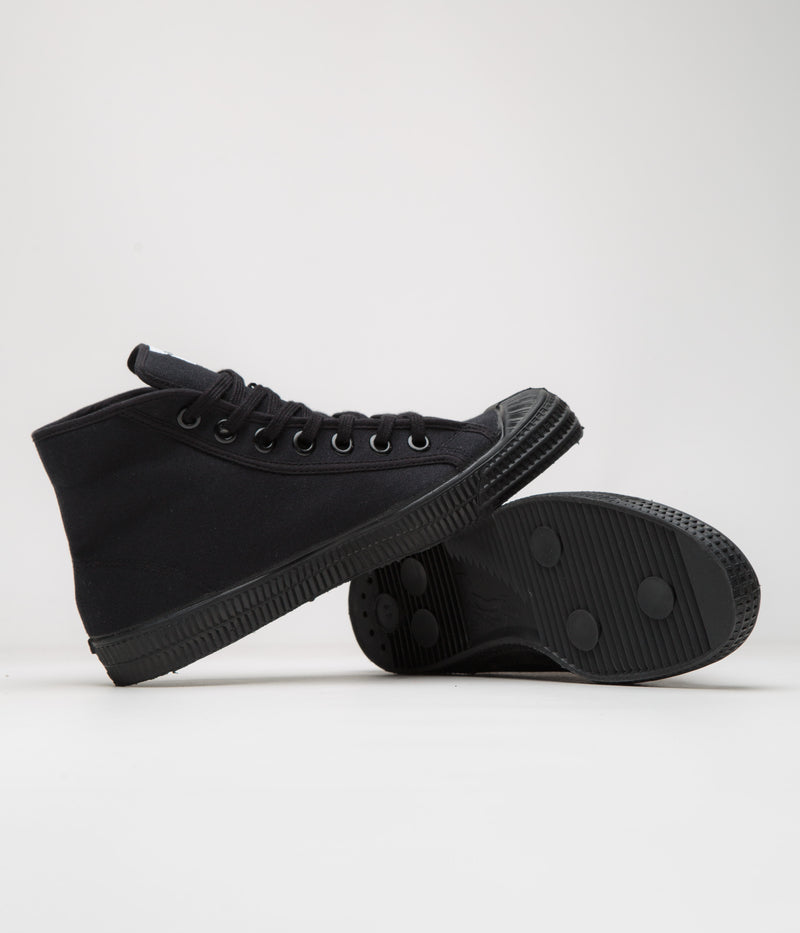 Novesta Star Dribble Shoes in All Black