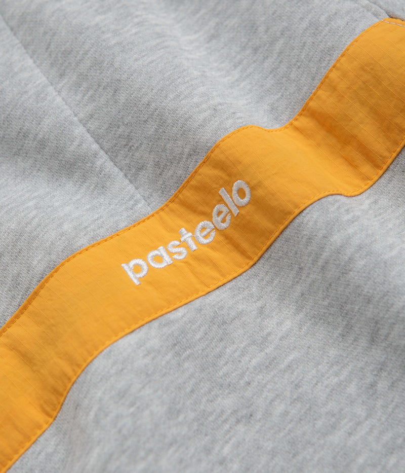 Pasteelo Contrast 1/4 Zip Sweatshirt in Heather Grey and Gold