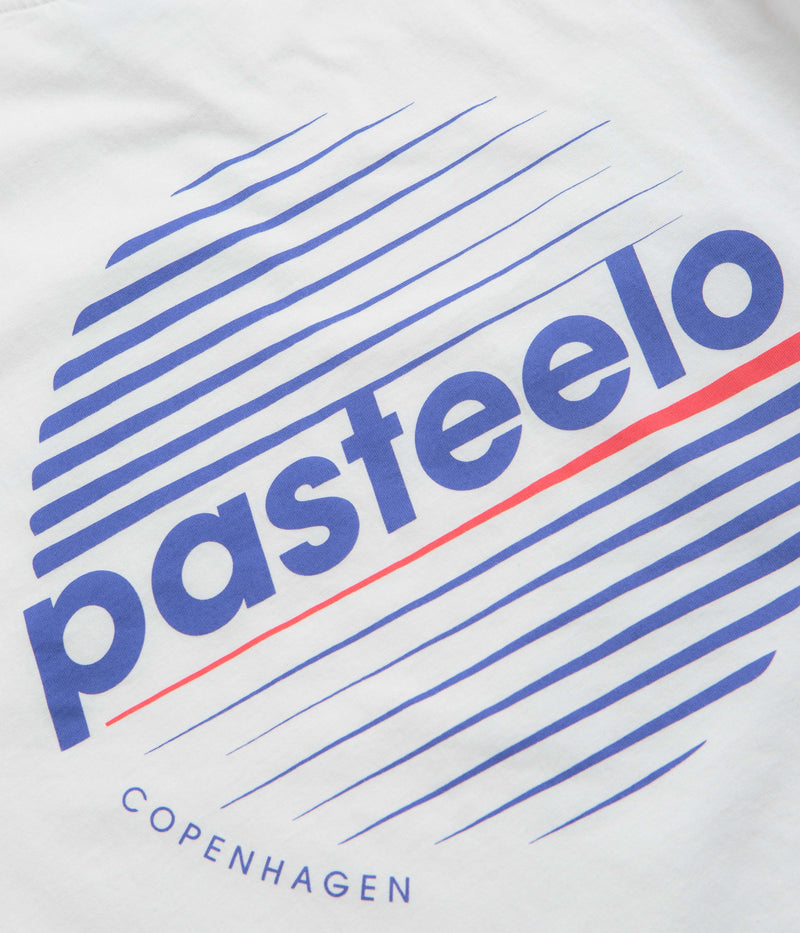 Pasteelo Rise T-Shirt in White