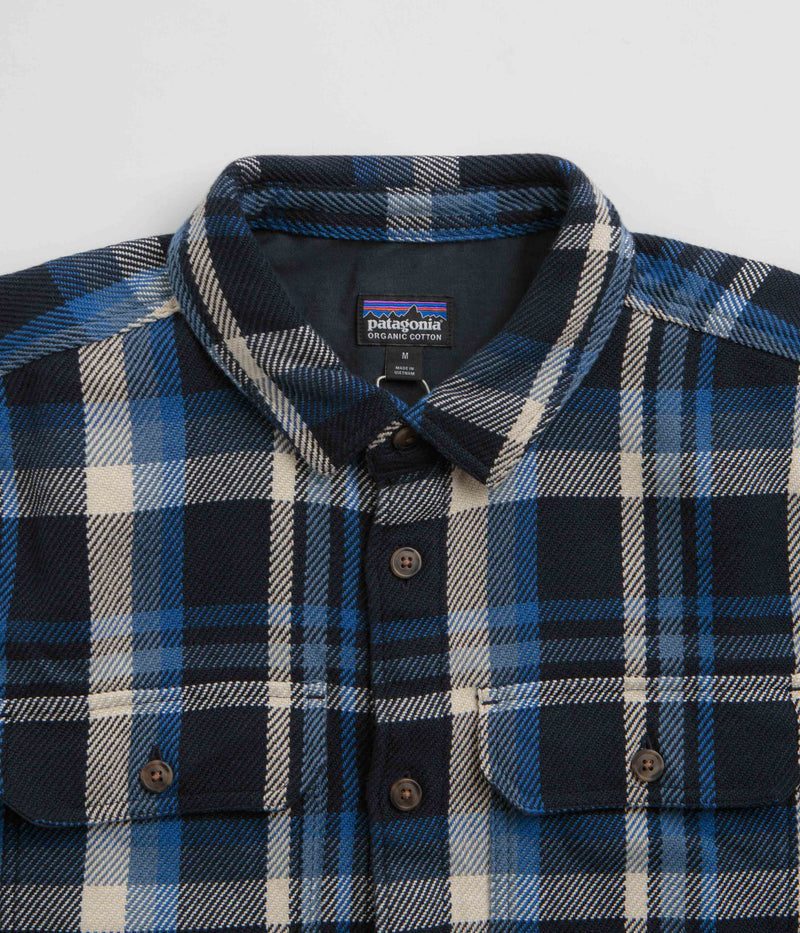 Patagonia Fjord Loft Shirt in Coastal Sunset: Pitch Blue
