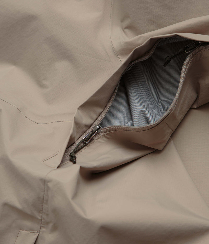 Patagonia Torrentshell 3L Jacket in Seabird Grey