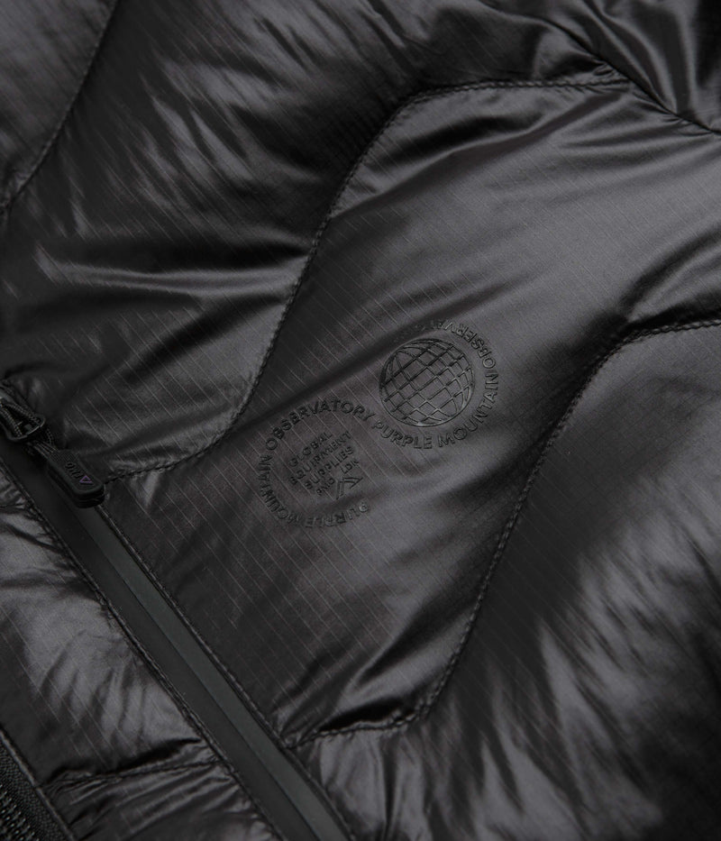 Purple Mountain Observatory Waves Light Puffer Jacket in Black