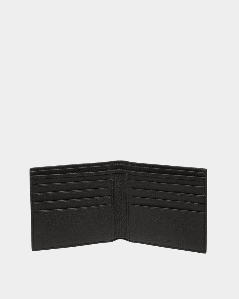 Ribbon Wallet in Black Grained Leather
