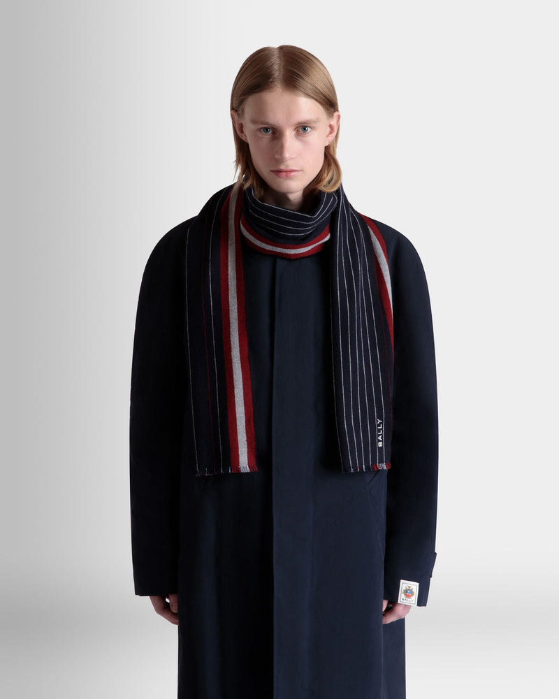 Scarf in Navy Blue Wool