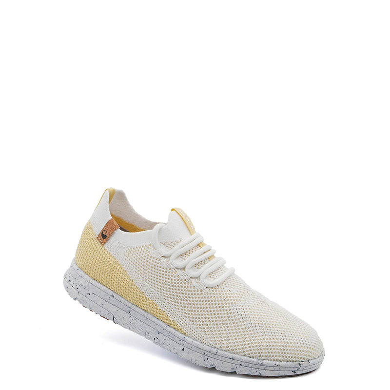 Saola Tsavo. Women's lightweight vegan sneaker in white and yellow knit made from plastic. 3/4 view.