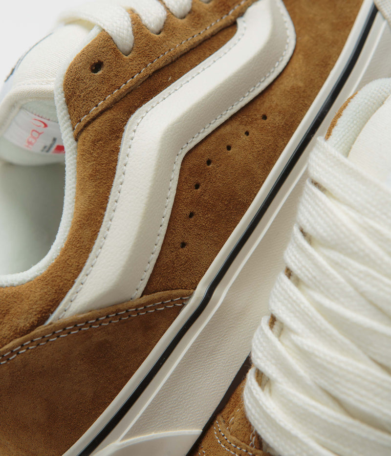 Vans Knu Skool Shoes in Pig Suede Brown