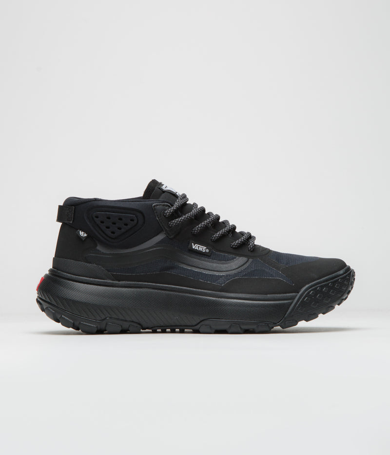 Vans MTE Crosspath Mid Shoes in Black and Black