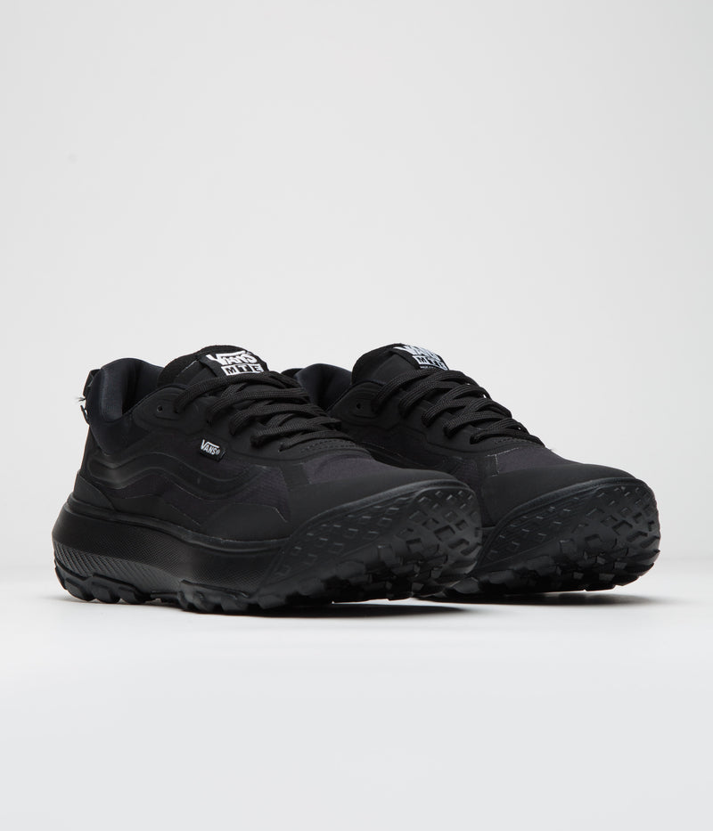 Vans MTE Crosspath Shoes in Black and Black