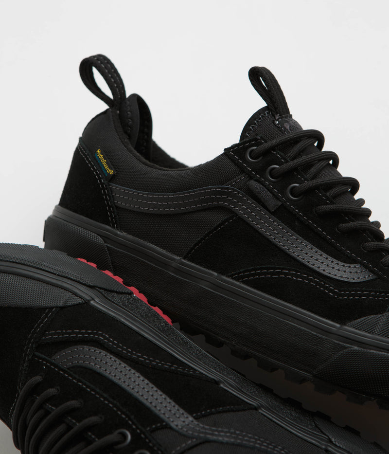 Vans MTE Old Skool Waterproof Shoes in Black and Black