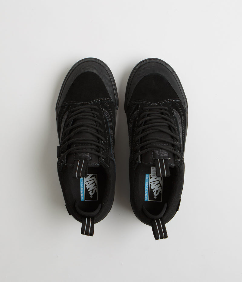 Vans MTE Old Skool Waterproof Shoes in Black and Black