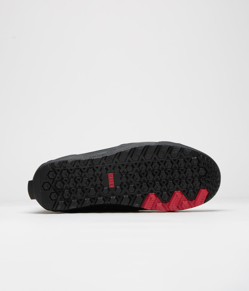 Vans MTE Sk8-Hi Gore-Tex Shoes in Blackout