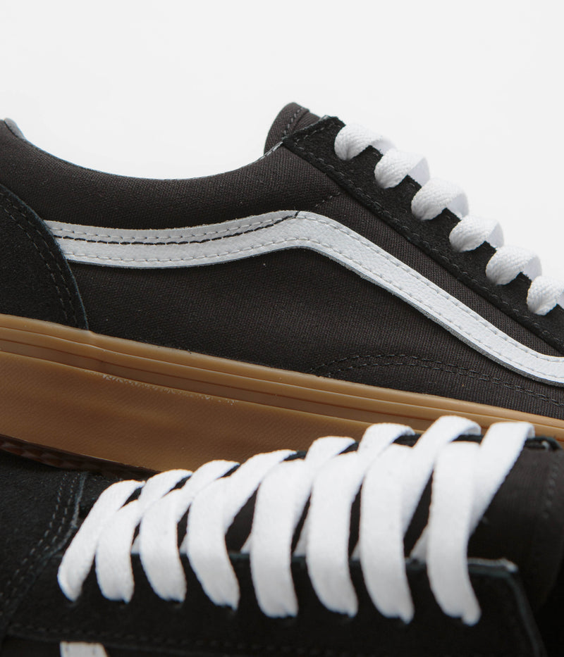 Vans Old Skool Shoes in Black and Gum