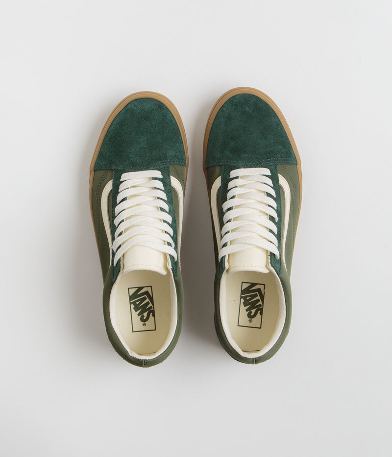 Vans Old Skool Shoes in Sporty Green and Gum