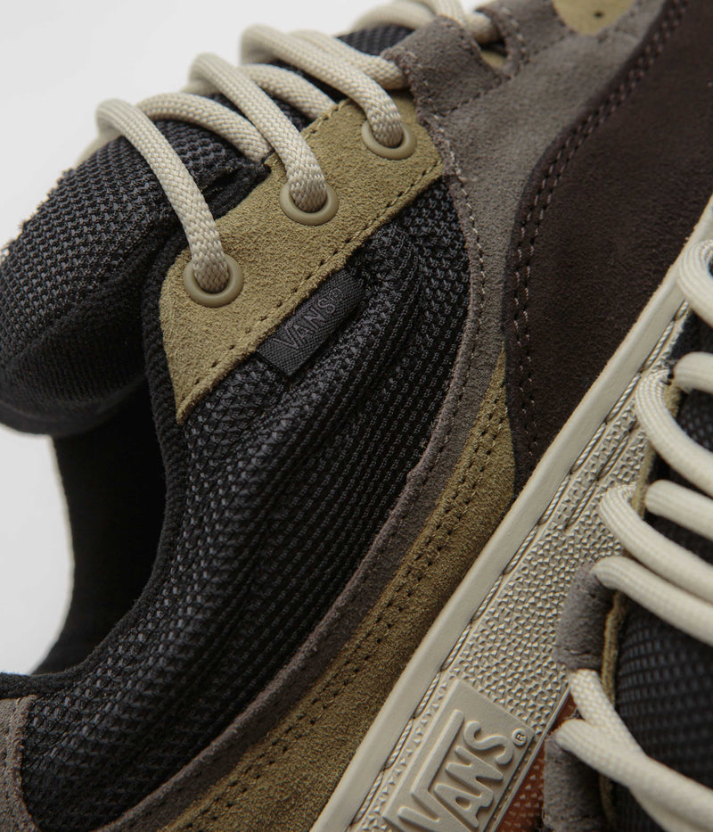 Vans Speed LS Shoes in Outdoors Multi and Black