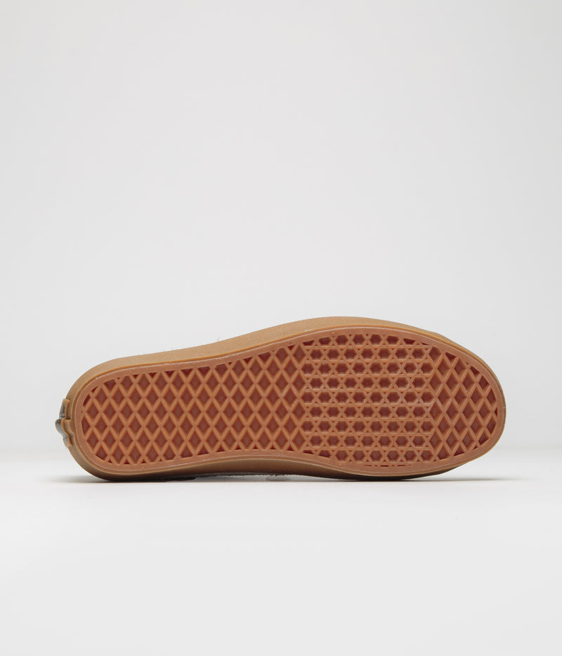 Vans Sport Low Shoes in Multi and Marshmallow